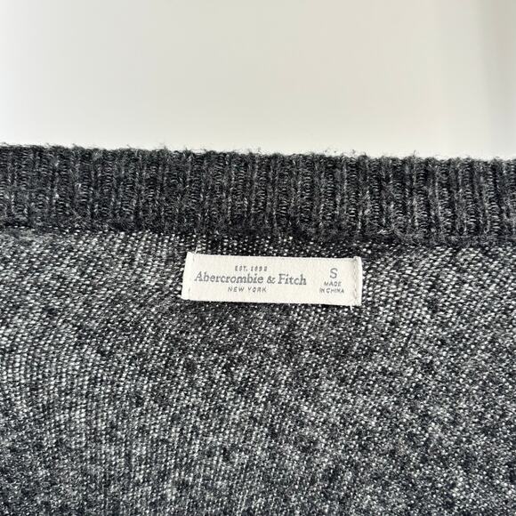 Abercrombie & Fitch Women's Gray Wool Blend Sweater Size Small - Picture 7 of 7